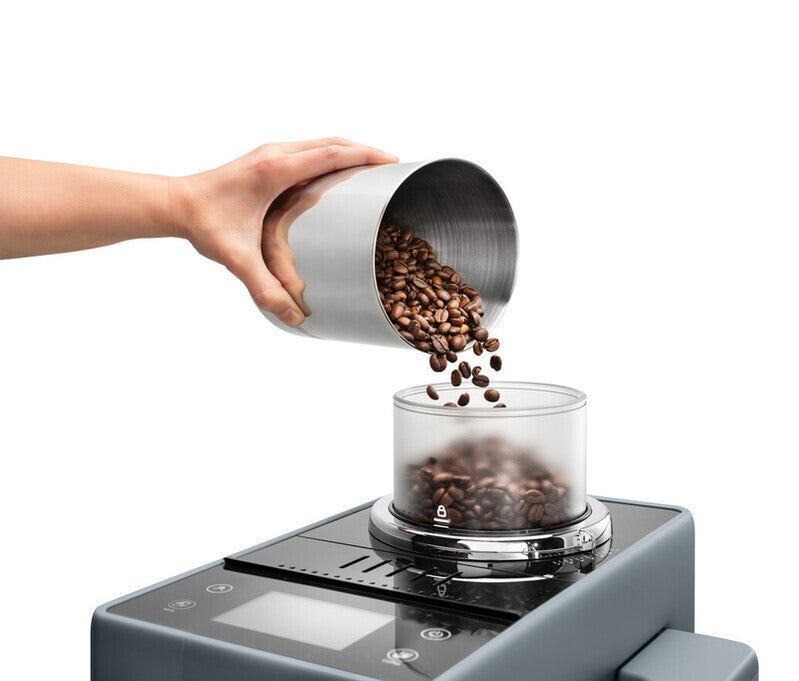 Cafetera_Automatica_Rivelia_Gris_Café